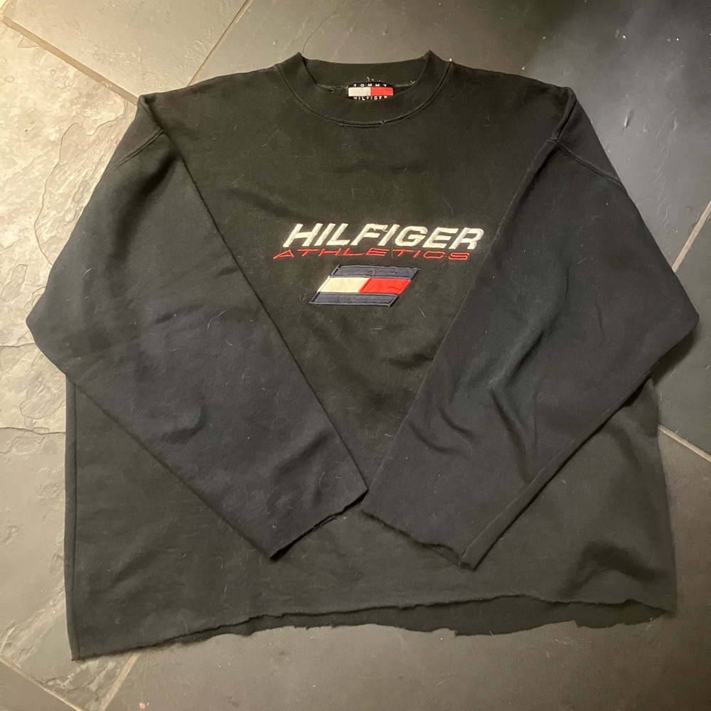 Men’s Size XL Tommy Hilfiger Black Cut Off Sweatshirt